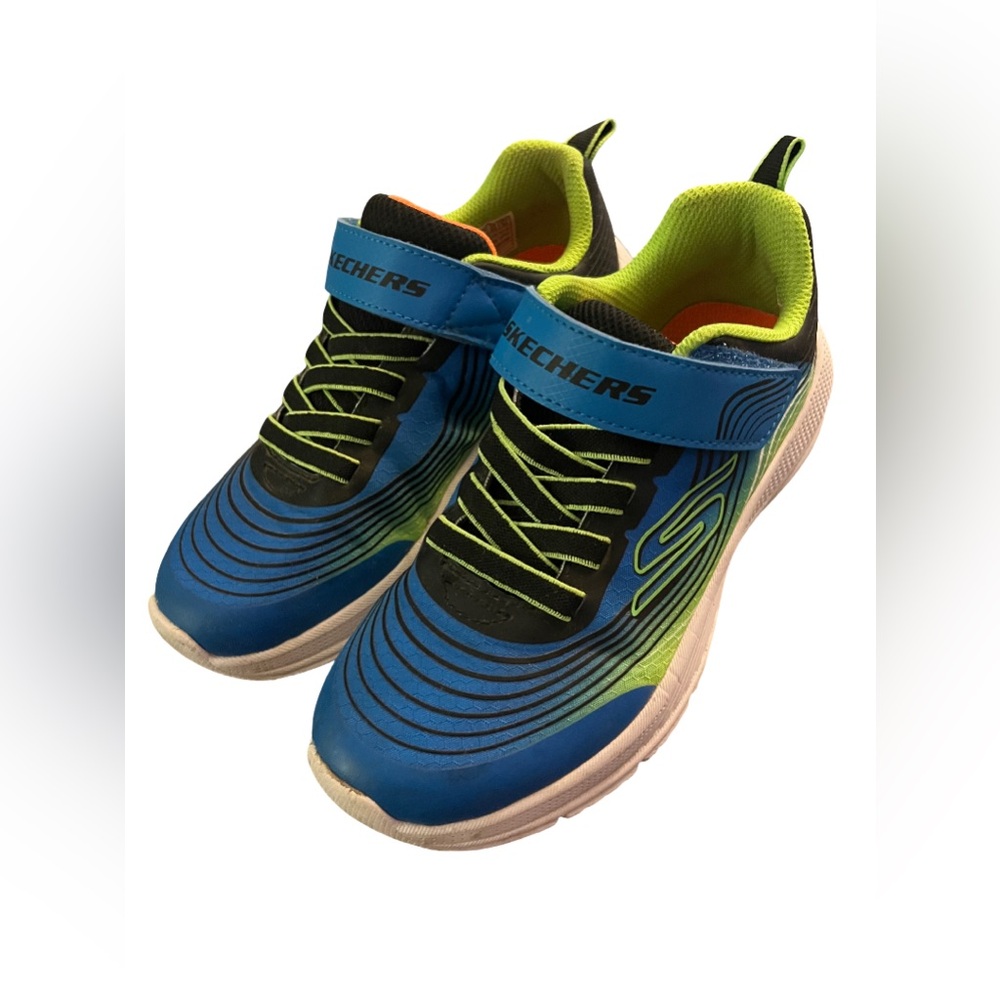 **SOLD***Skechers Blue and Green Sneakers with Dynamic Design
